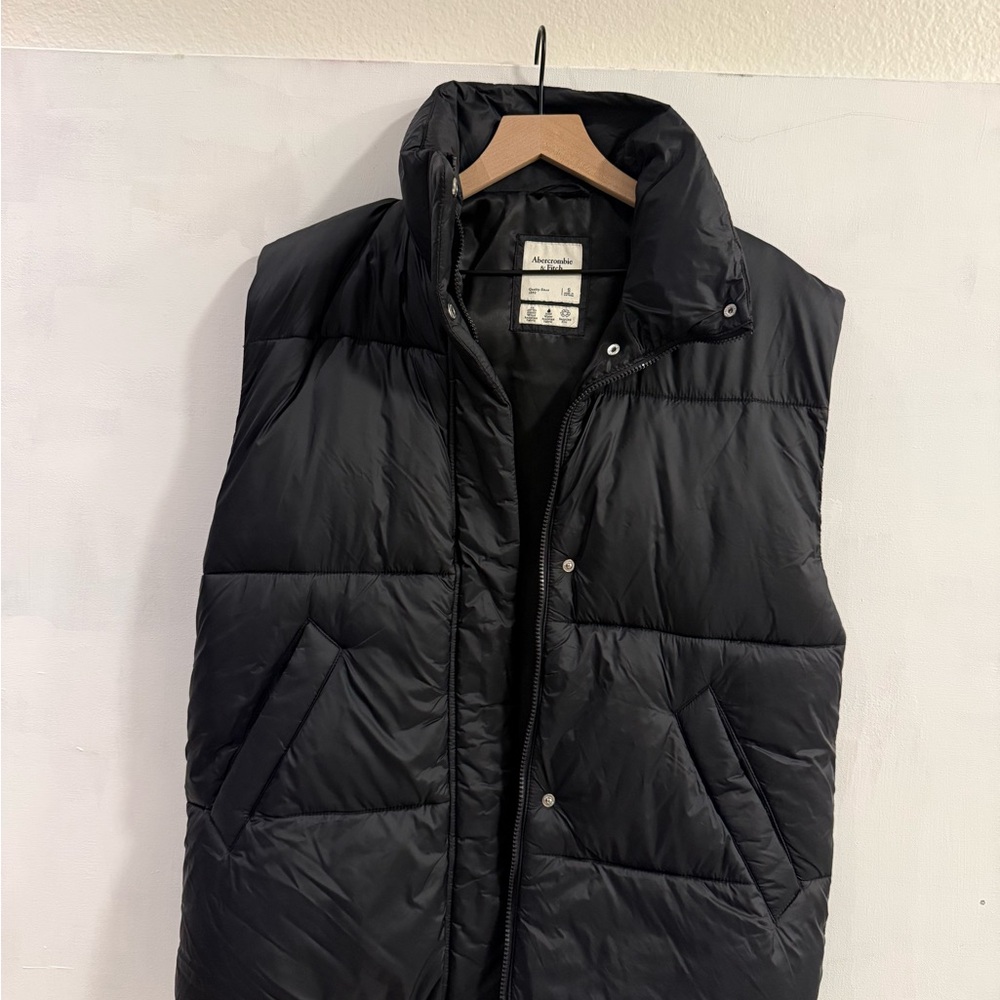 Abercrombie & Fitch Men's Puffer Vest